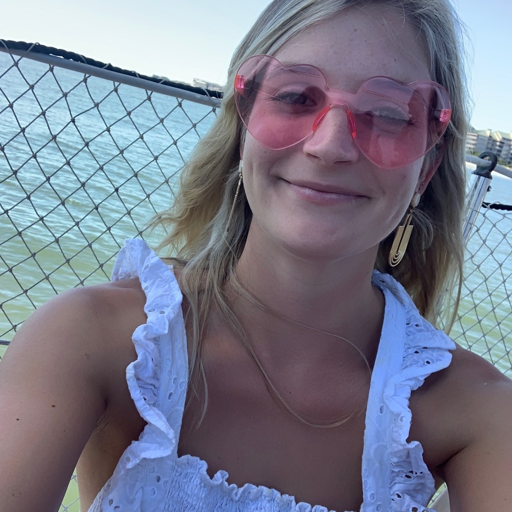 Meet your Posher, Jessica